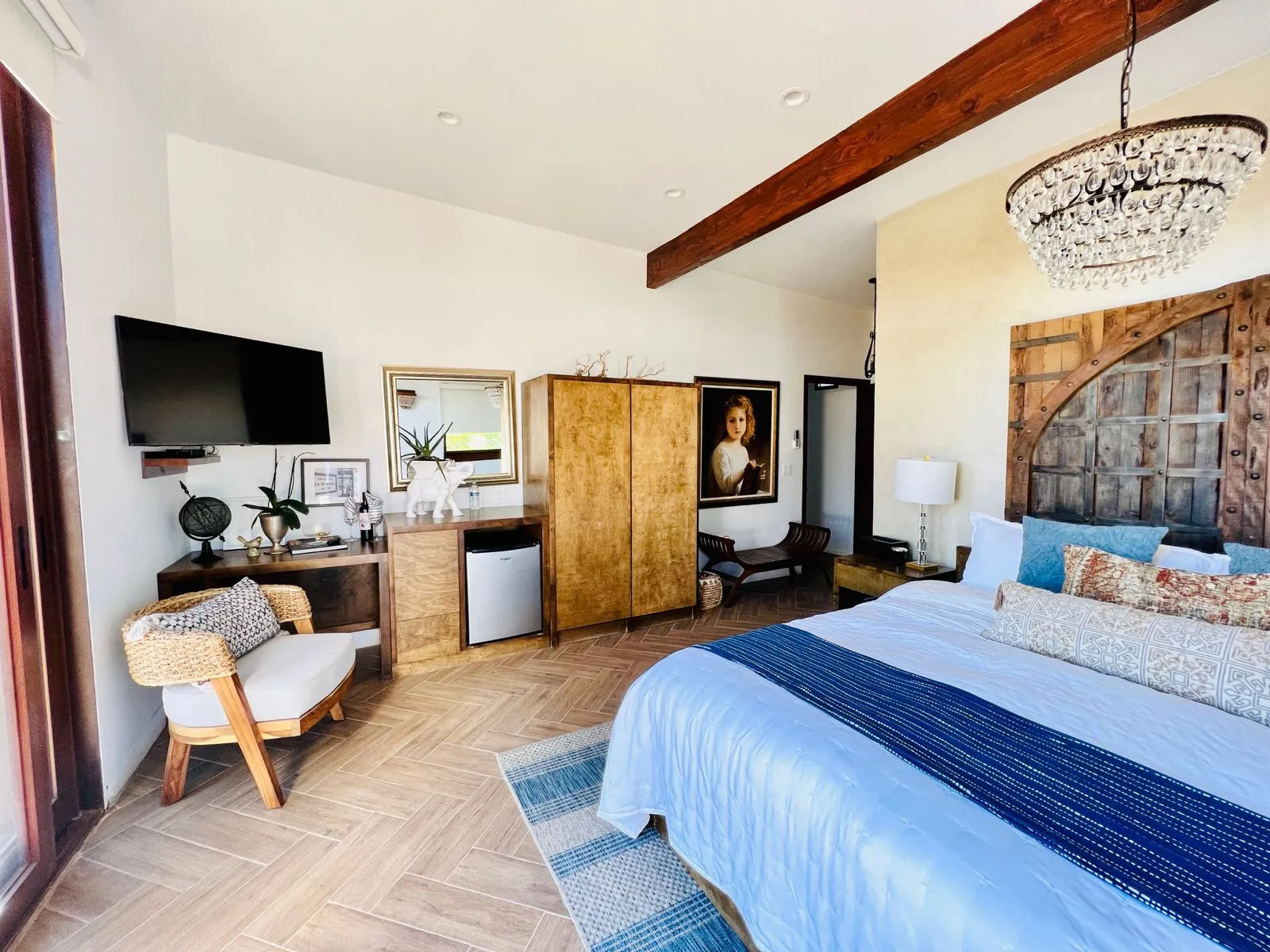 El Quijote Suite with Patio